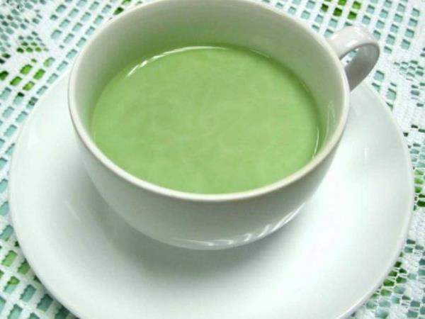 Najmočnejši čistilec telesa: čaj z mlekom. A ne navadni čaj!